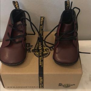 DR martens ( infant)